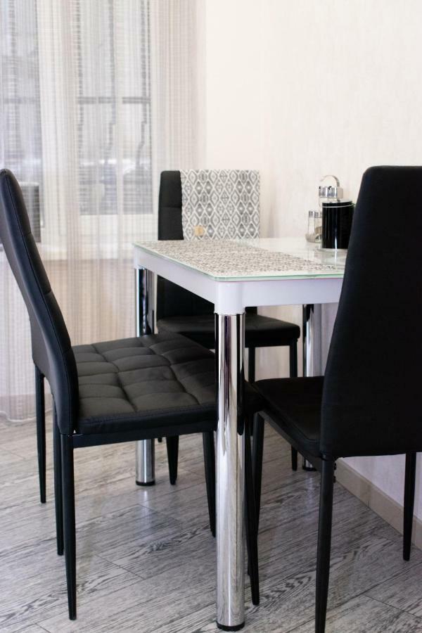 Apartment Barvy Lvova On Kostyushka St מראה חיצוני תמונה